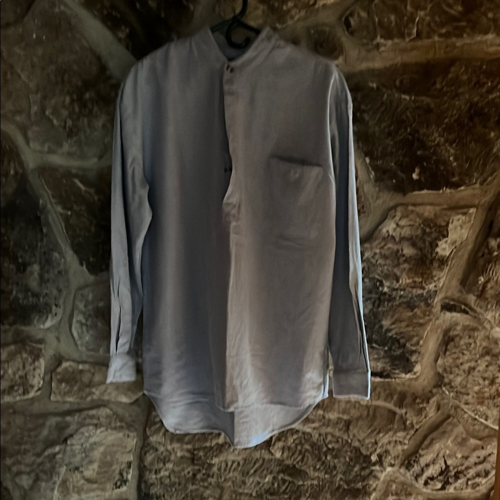 Elegant Gray Men's Shirt